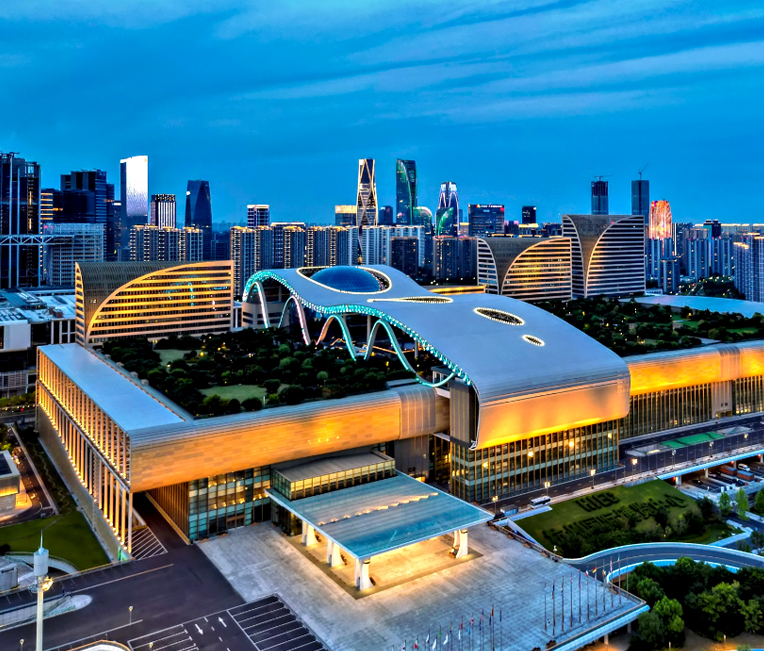 Materiali per verniciatura di superfici metalliche (primer, vernice intermedia) per la prima fase del progetto del centro congressi ed esposizioni di Hangzhou